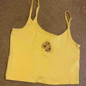 hollister yellow crop top with sunflower detail GREAT CONDITION